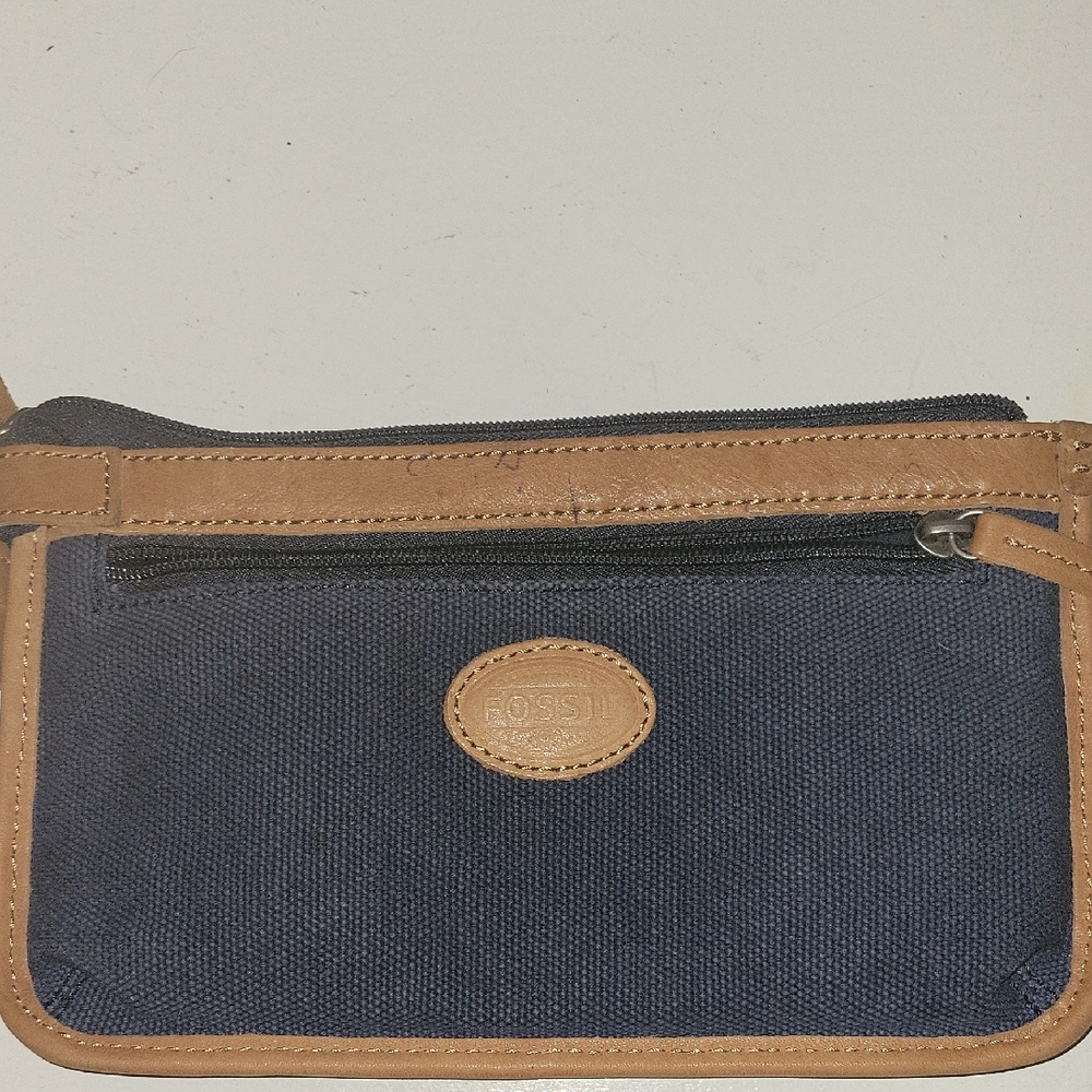 Fossil Navy and Tan Women's Wallet